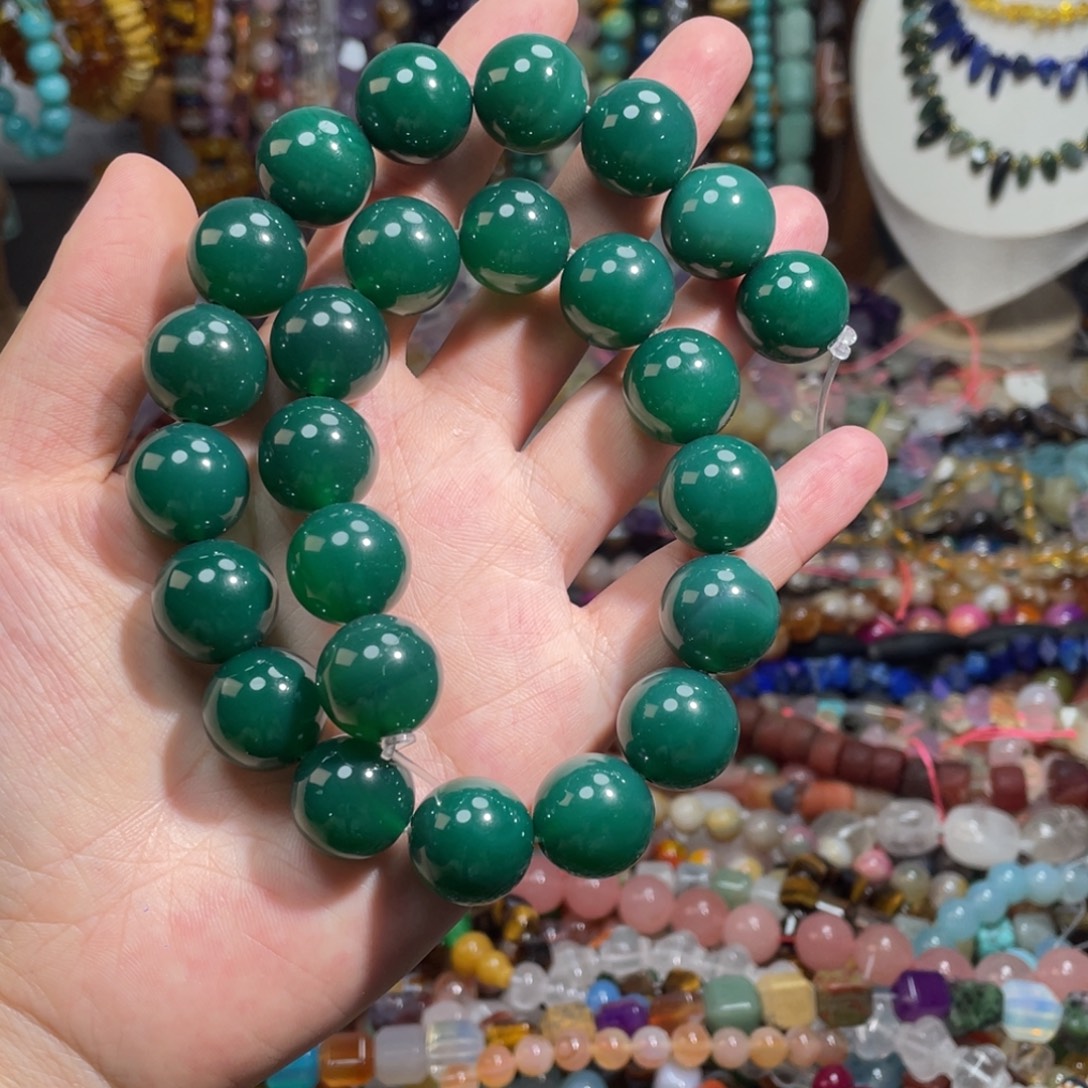 石英质玉绿玛瑙卡16m未镶嵌