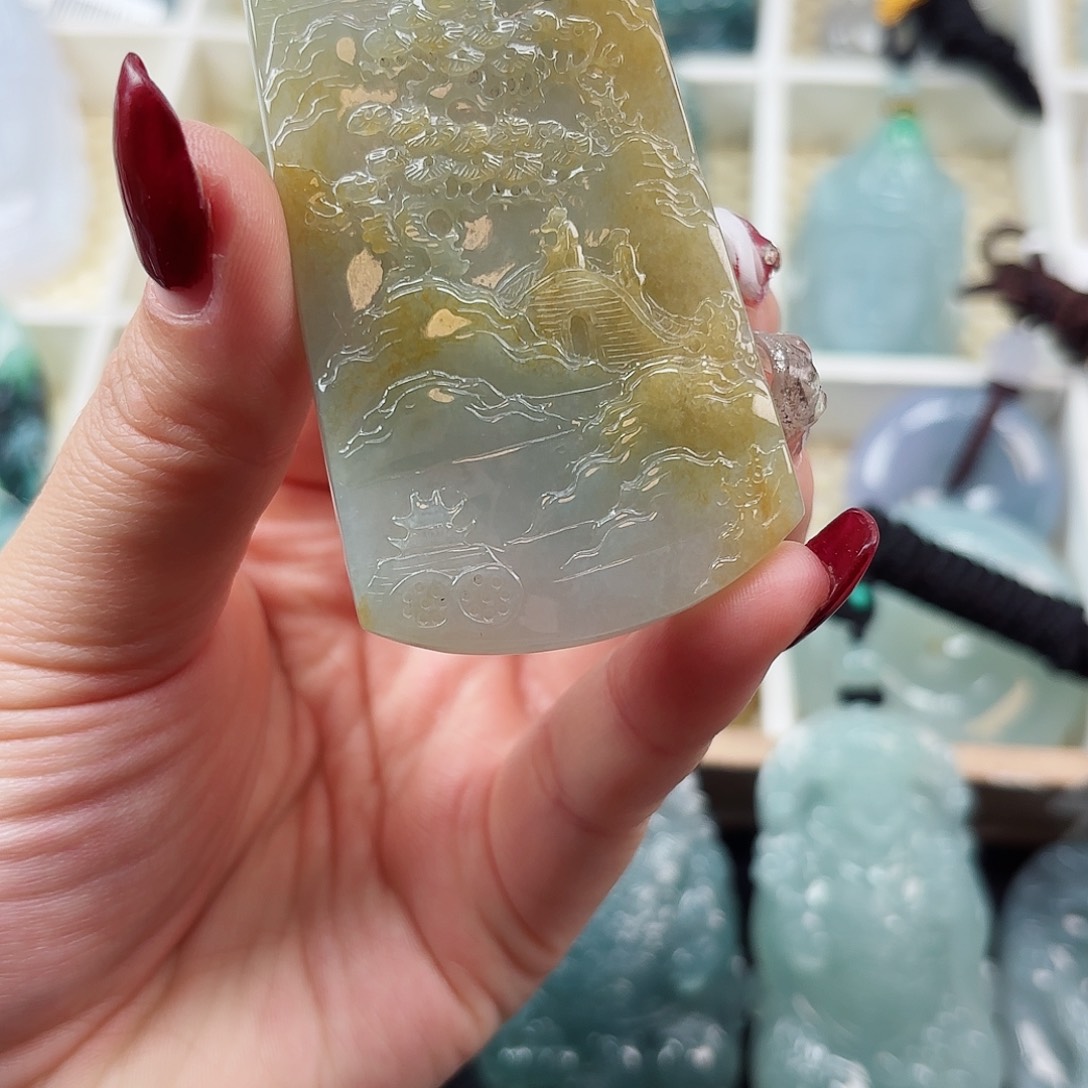 翡翠颈饰未镶嵌用****9山水