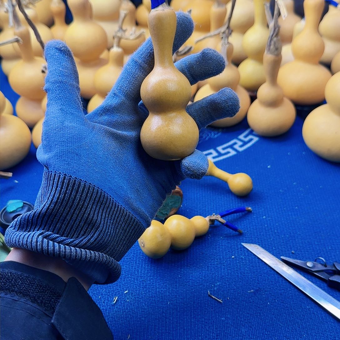 强****）你在一起我也很开心啊你