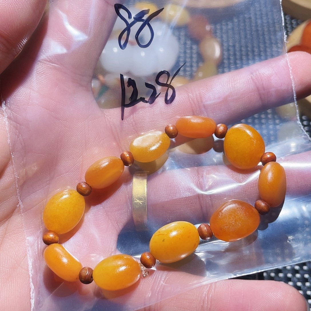 未镶嵌和田玉（子料）珠宝奇石鑫**架