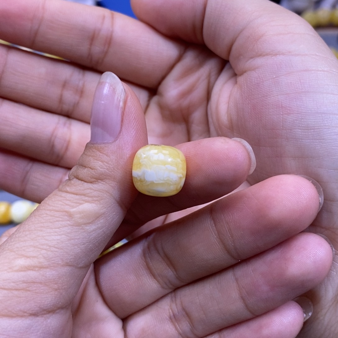 琥珀未镶嵌珠宝奇石12.6