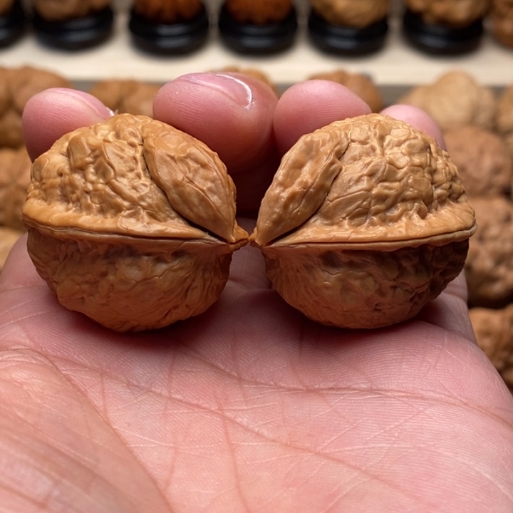 古***歌把件文玩核桃………………………………