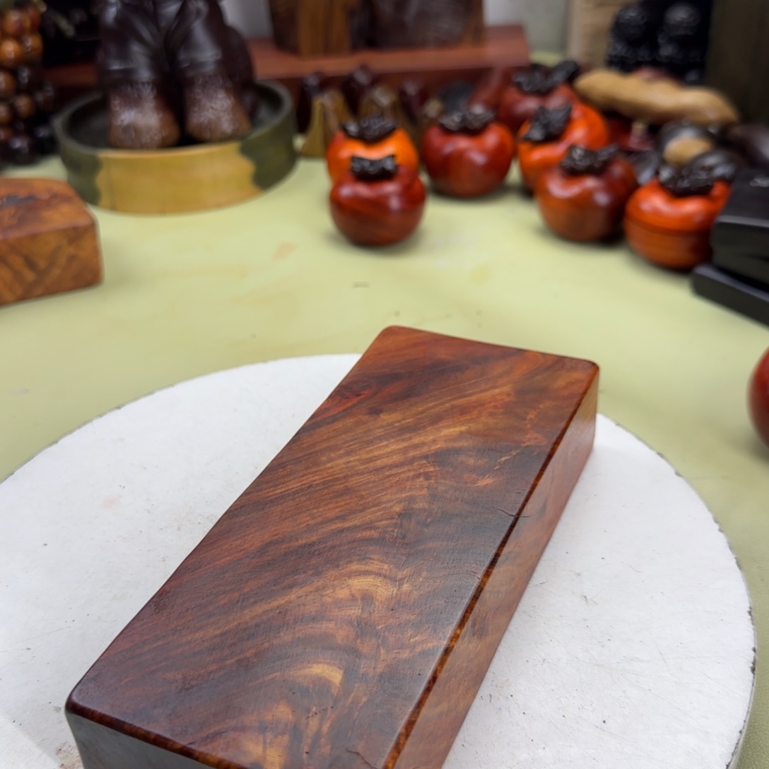 大果紫檀（缅甸花梨）太****?