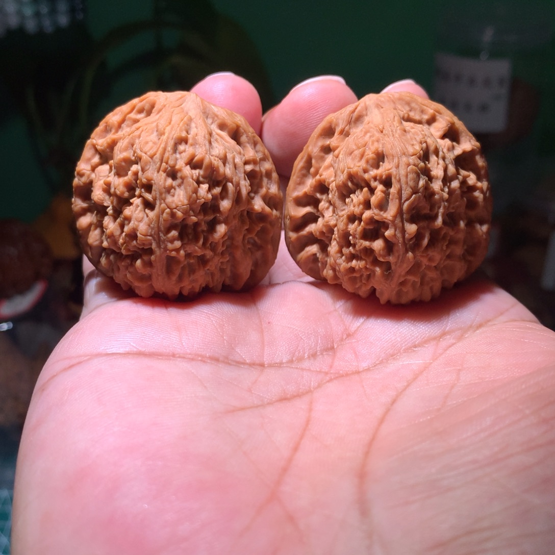 太***四文玩核桃吊坠南疆石   41+