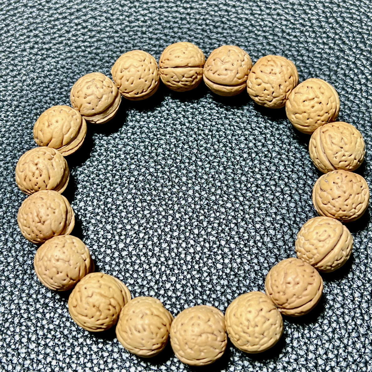 盘锦奶油野生核，无打底抛光，男女通用可盘玩手把件