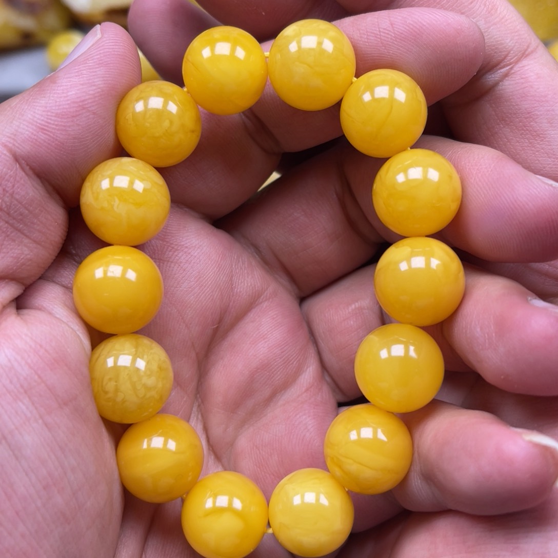 蜜蜡裸石未镶嵌手串