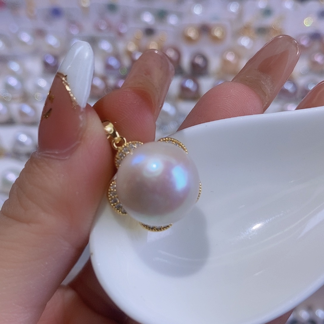 淡水珍珠合金颈饰