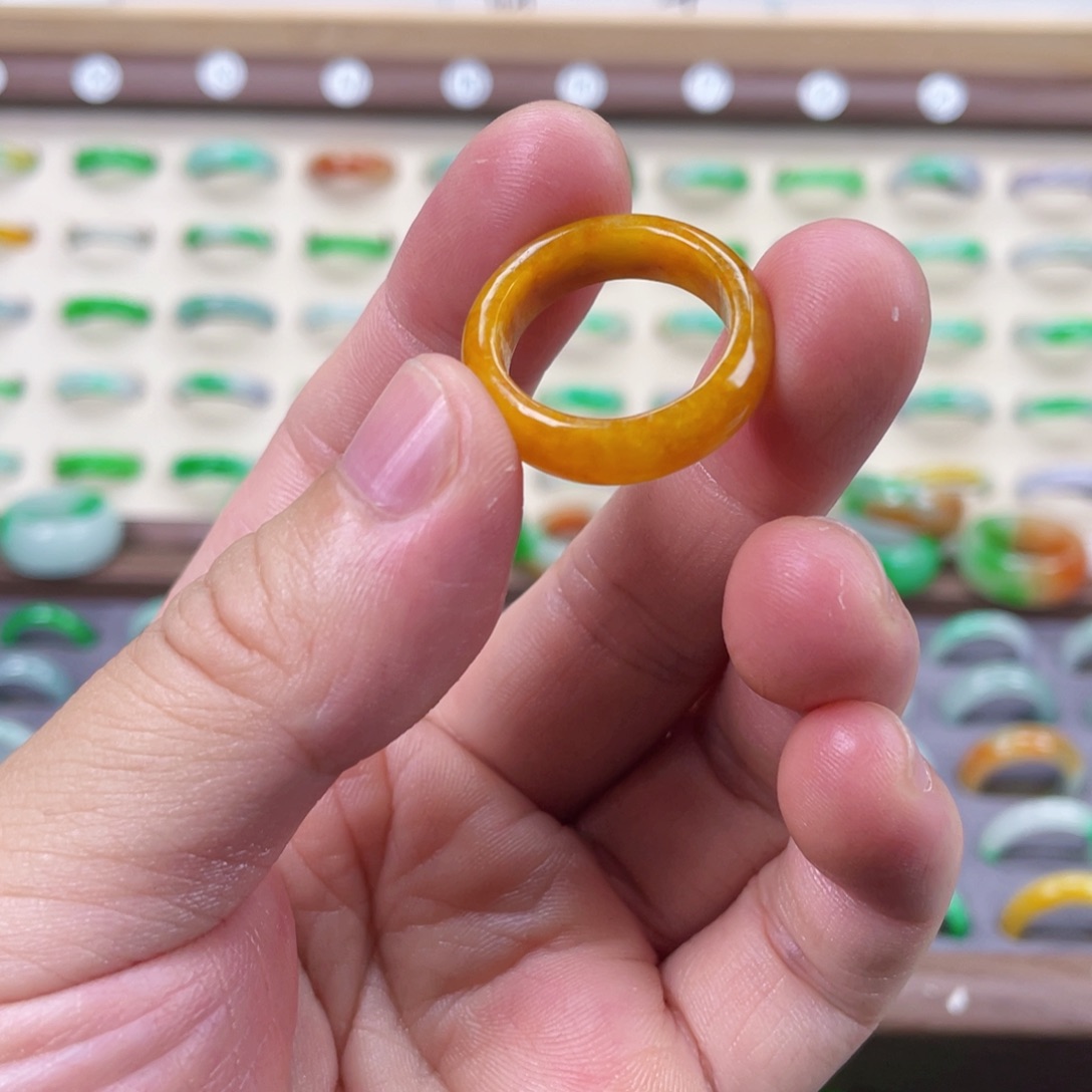 翡翠未镶嵌戒指17/18