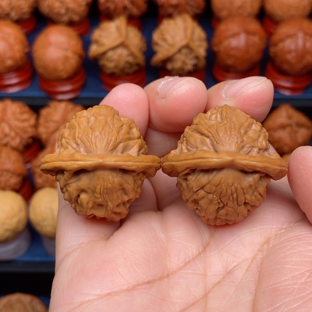 把件文玩核桃手捻野生精品大红袍