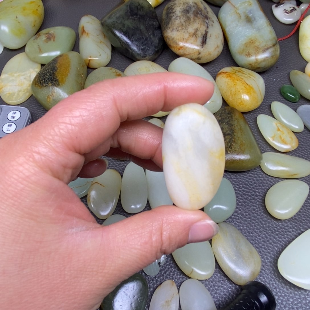 和田玉挂件^_^未镶嵌