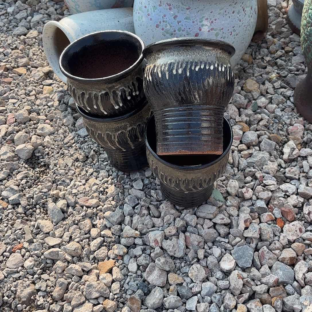 紫砂花盆口径12高14四个黑