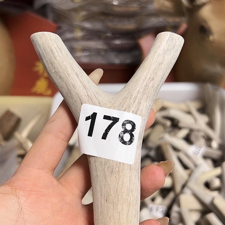 老***猫香榧木木雕款鹿角