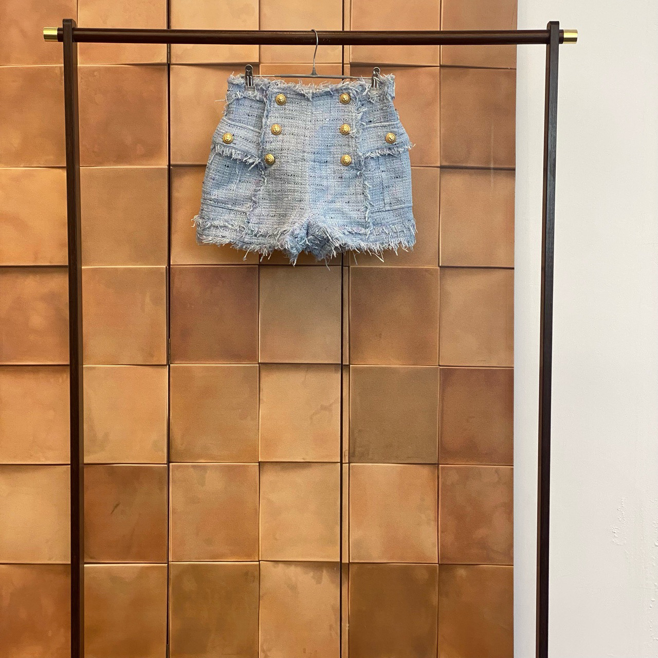 Balmain雾霾蓝编织粗花流苏金扣半裙套装/36码/99新/30033