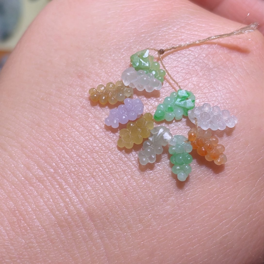 翡翠颈饰未镶嵌葡萄10颗