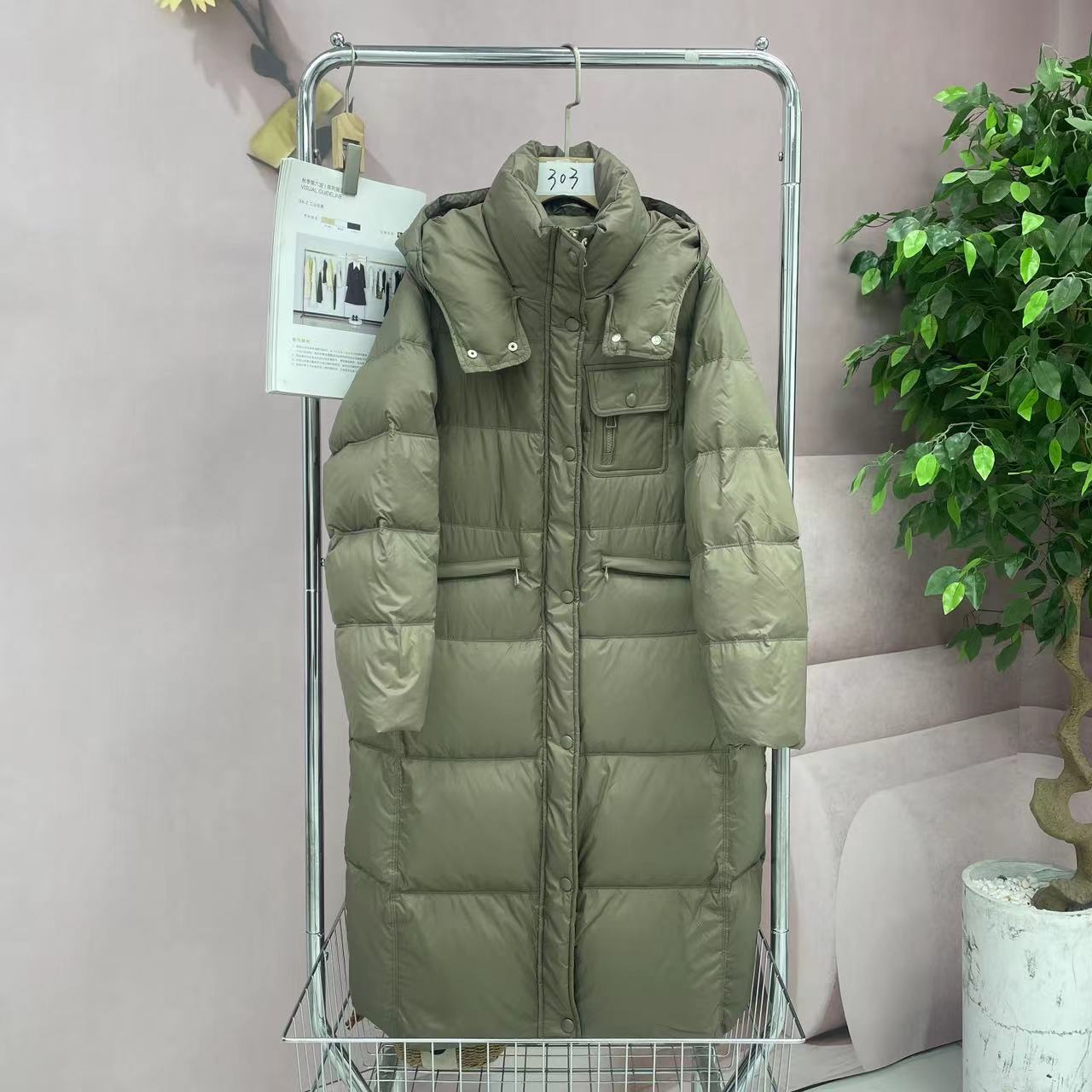 长款鹅绒连帽羽绒服女2025时尚保暖外套【H240420】