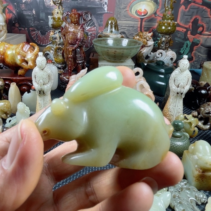 和田玉颈饰未镶嵌