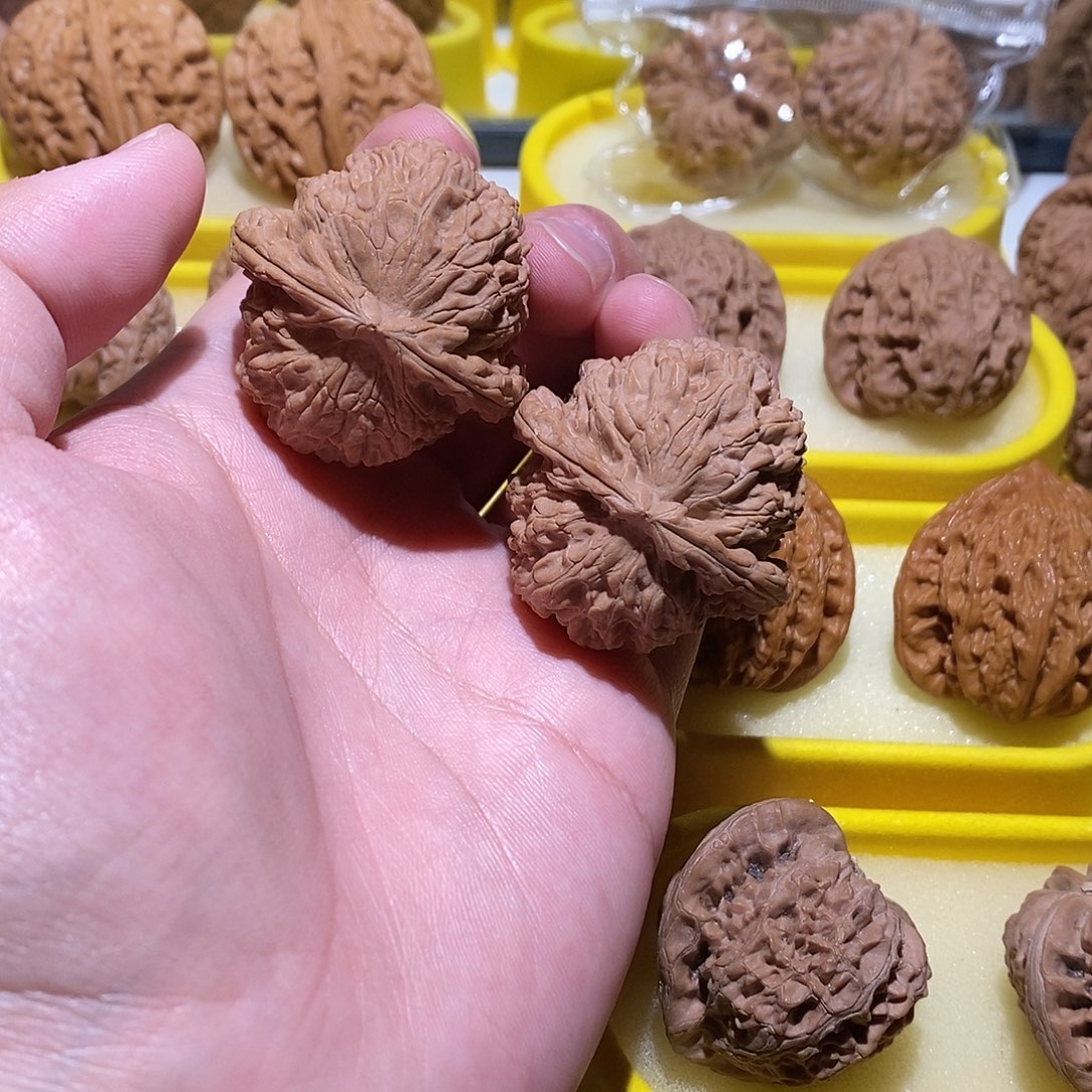 文玩核桃把件41全品白狮子