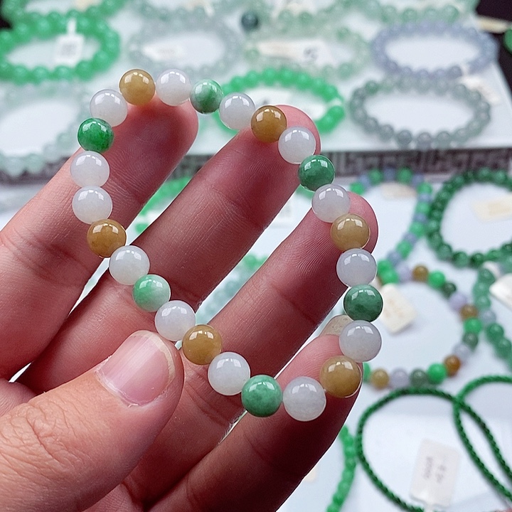 翡翠手链未镶嵌卡7+