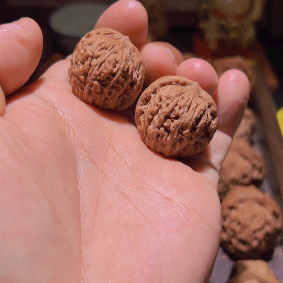 瑞麟文玩核桃四座楼手捻 28+.29+.27