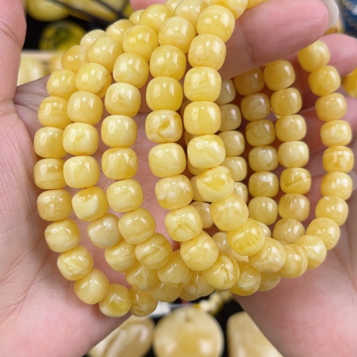 琥珀珠宝奇石未镶嵌琥珀，多样性发其一