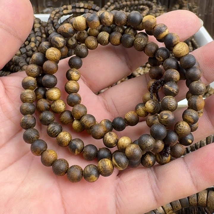 莲***）手串沉香张勺子手串12克加