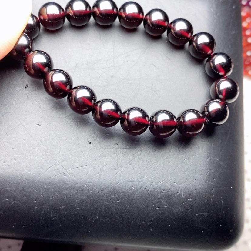 【闪购商品】石榴石手链未镶嵌8酒红色