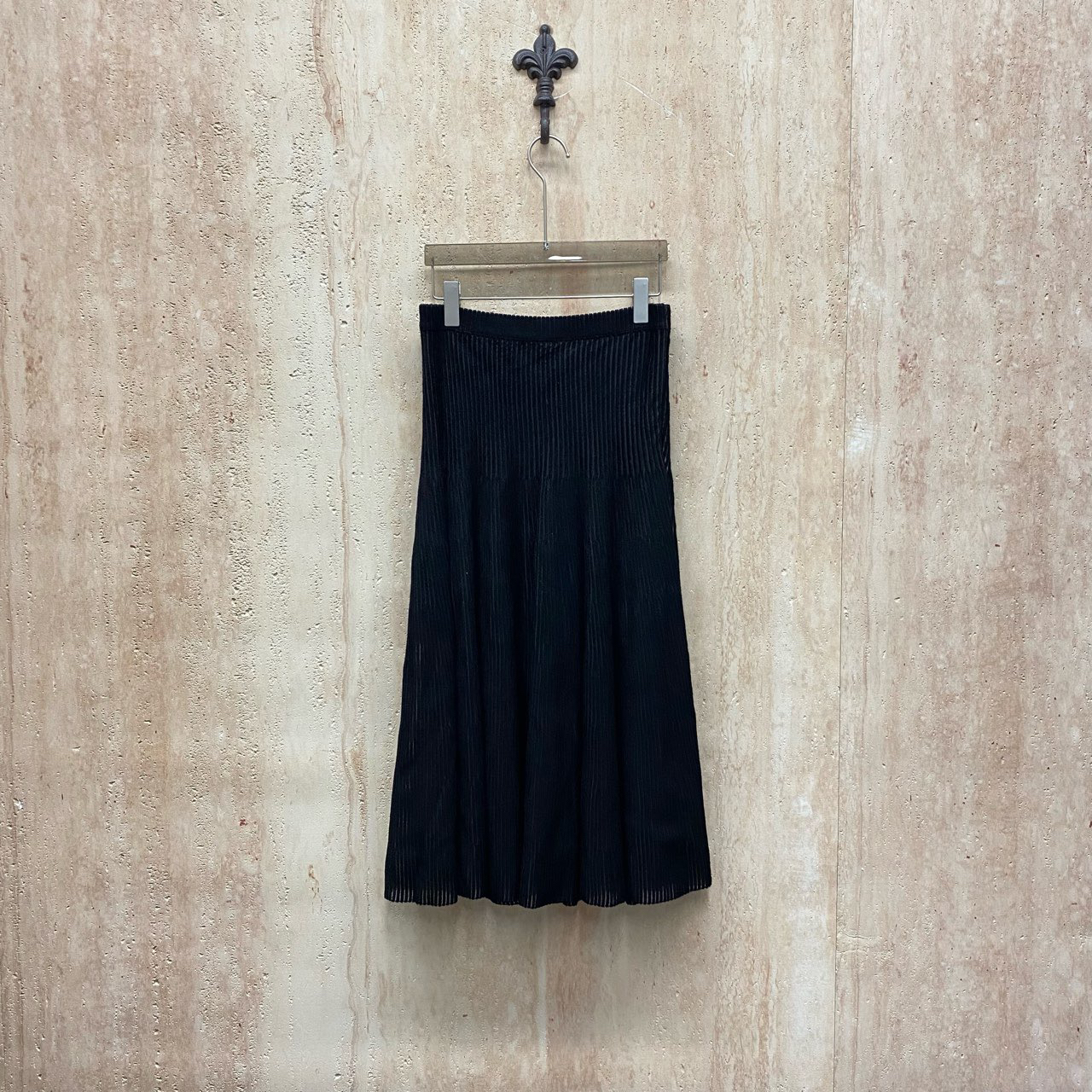 99新 Givenchy/纪梵希 Givenchy 黑色条纹灯芯绒半身裙/s码/33391