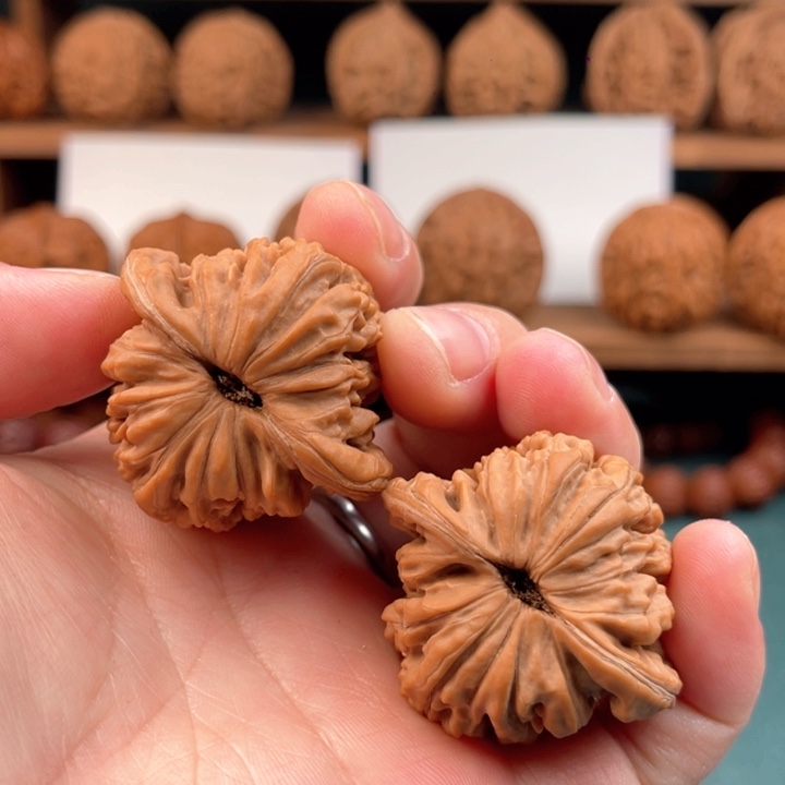 39/40尺平谷四座楼核桃