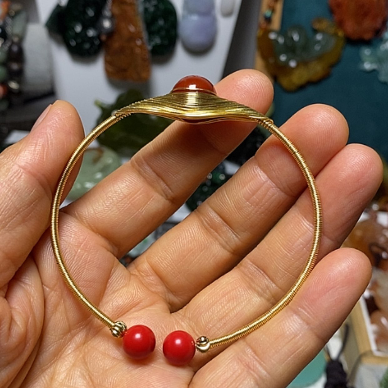 【闪购商品】翡翠未镶嵌吊坠(赠链)