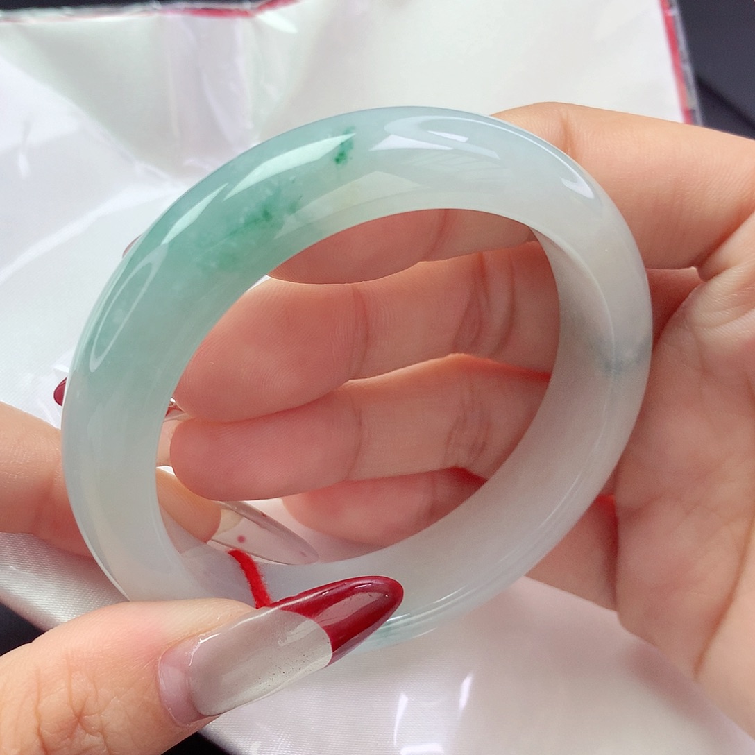 【闪购商品】翡翠手镯未镶嵌a 1