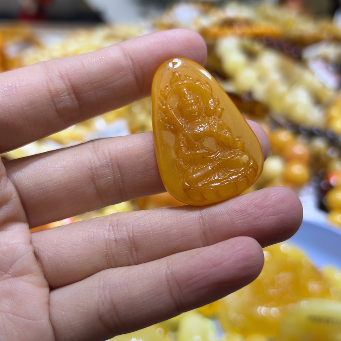 琥珀珠宝奇石未镶嵌