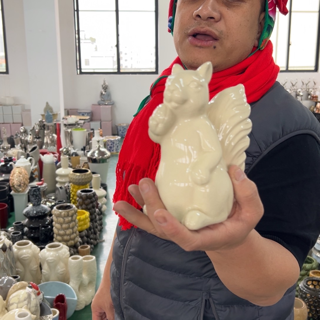 摆件20 号高中低温陶瓷瓶（部分微瑕）