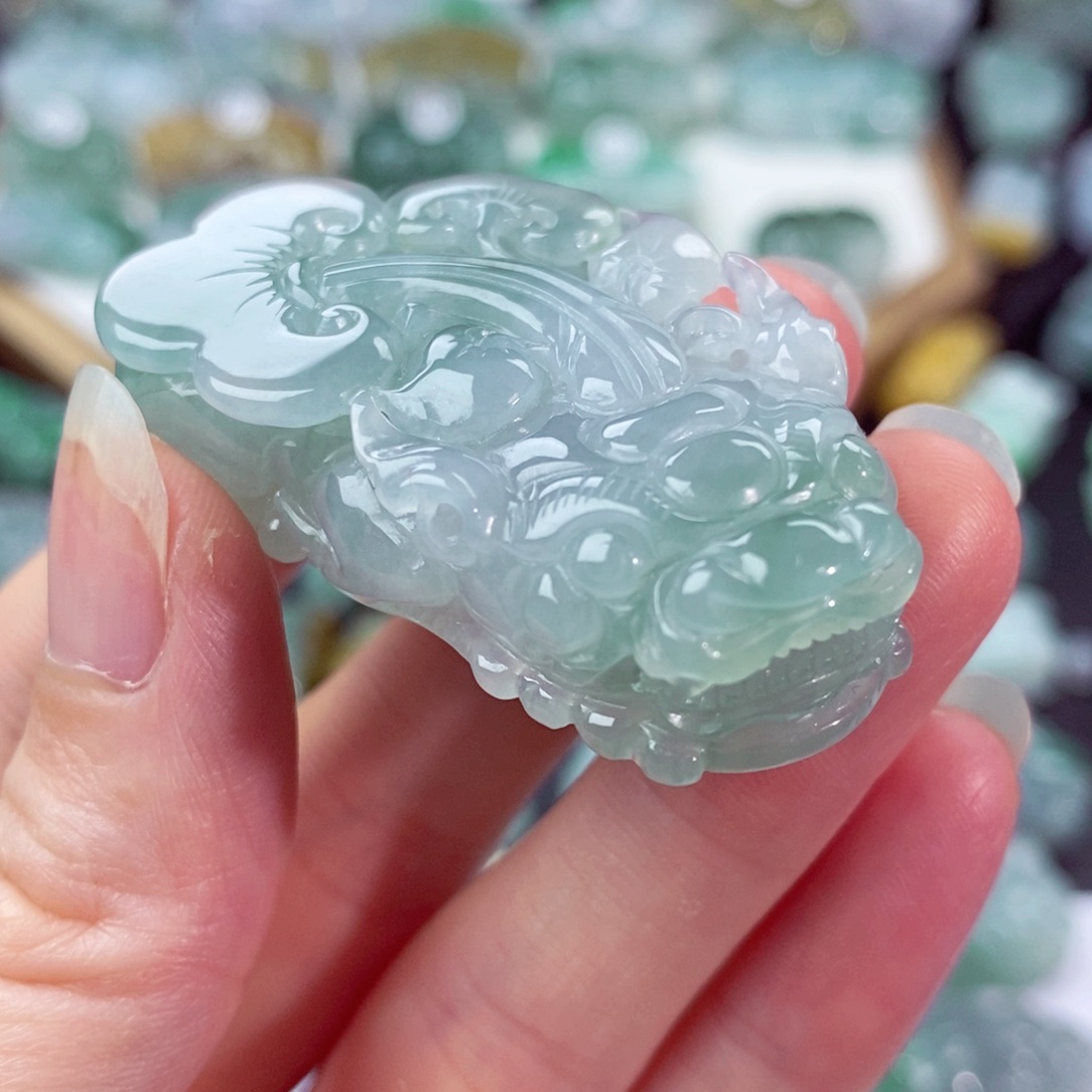 翡翠颈饰未镶嵌天然