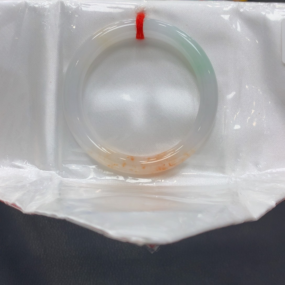 翡翠手镯未镶嵌翡翠17