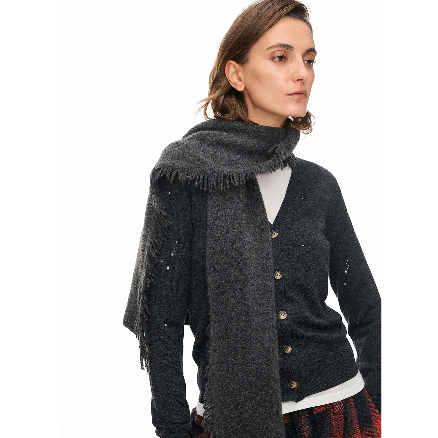 LRAM经典百搭混纺围巾基础色系精致感灰色流苏围脖