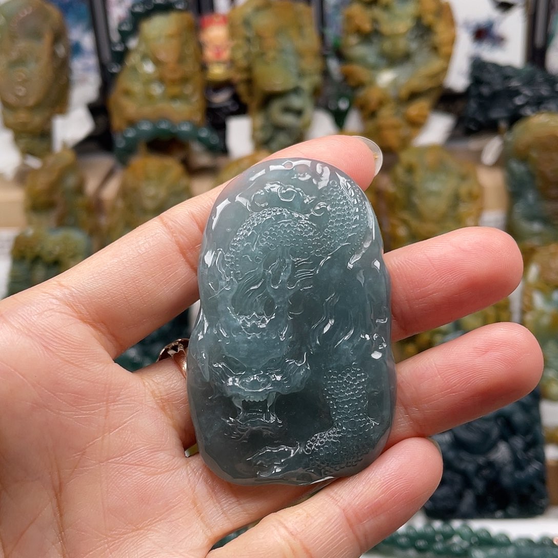 翡翠未镶嵌颈饰天然翡翠a货龙