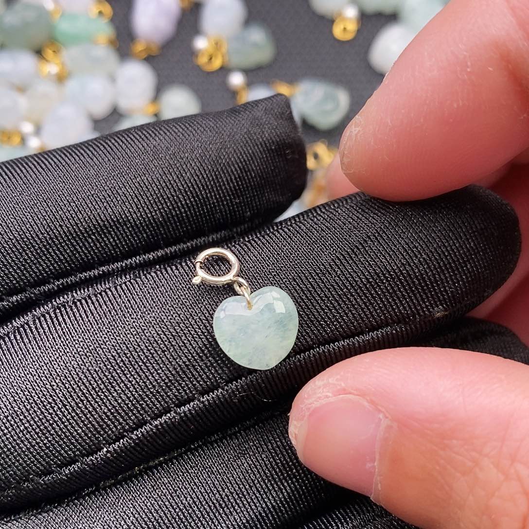 翡翠颈饰银S925镶嵌爱心