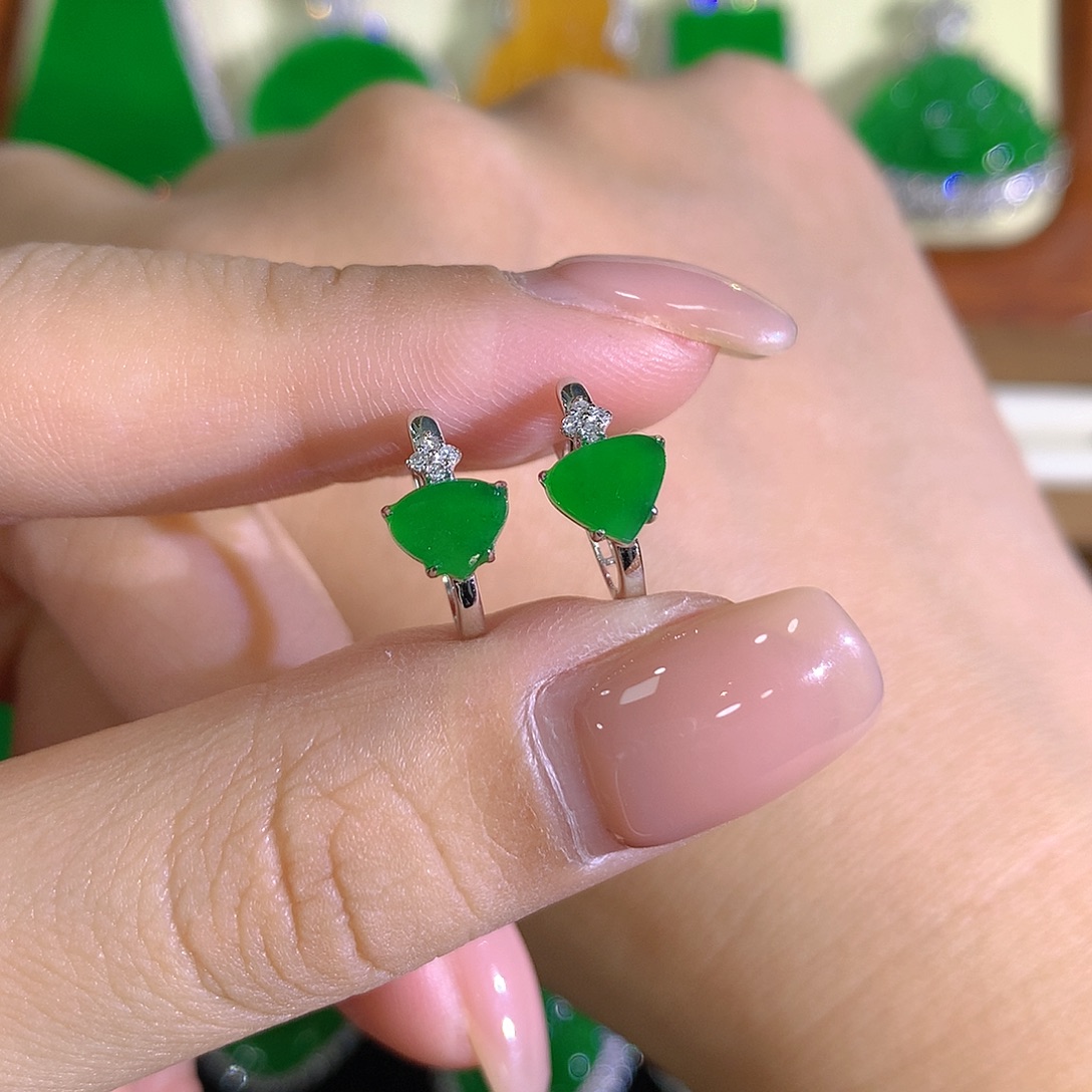 翡翠18K金镶嵌耳饰耳包