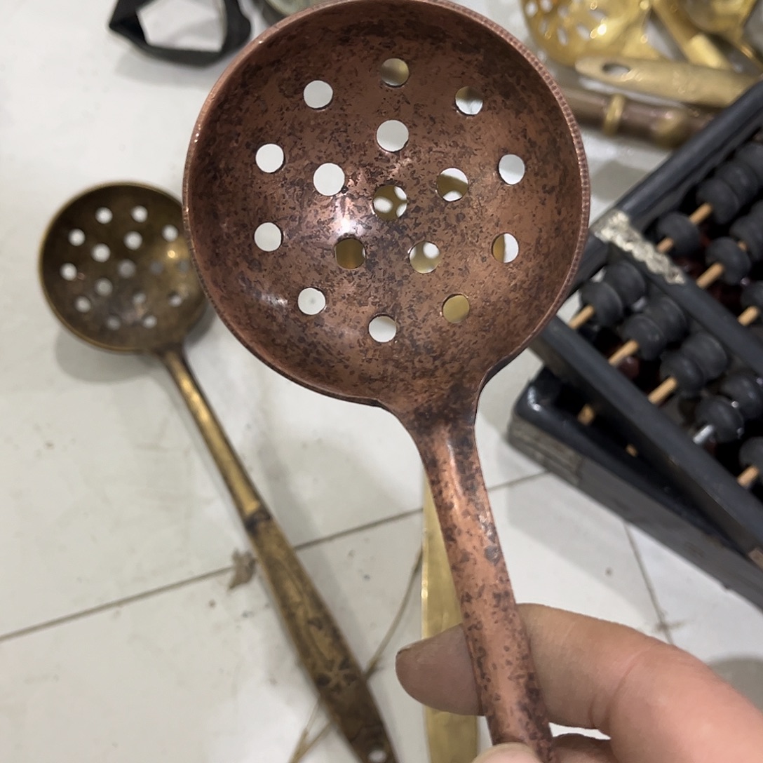 蓁***叶闪电购铜摆件工艺品
