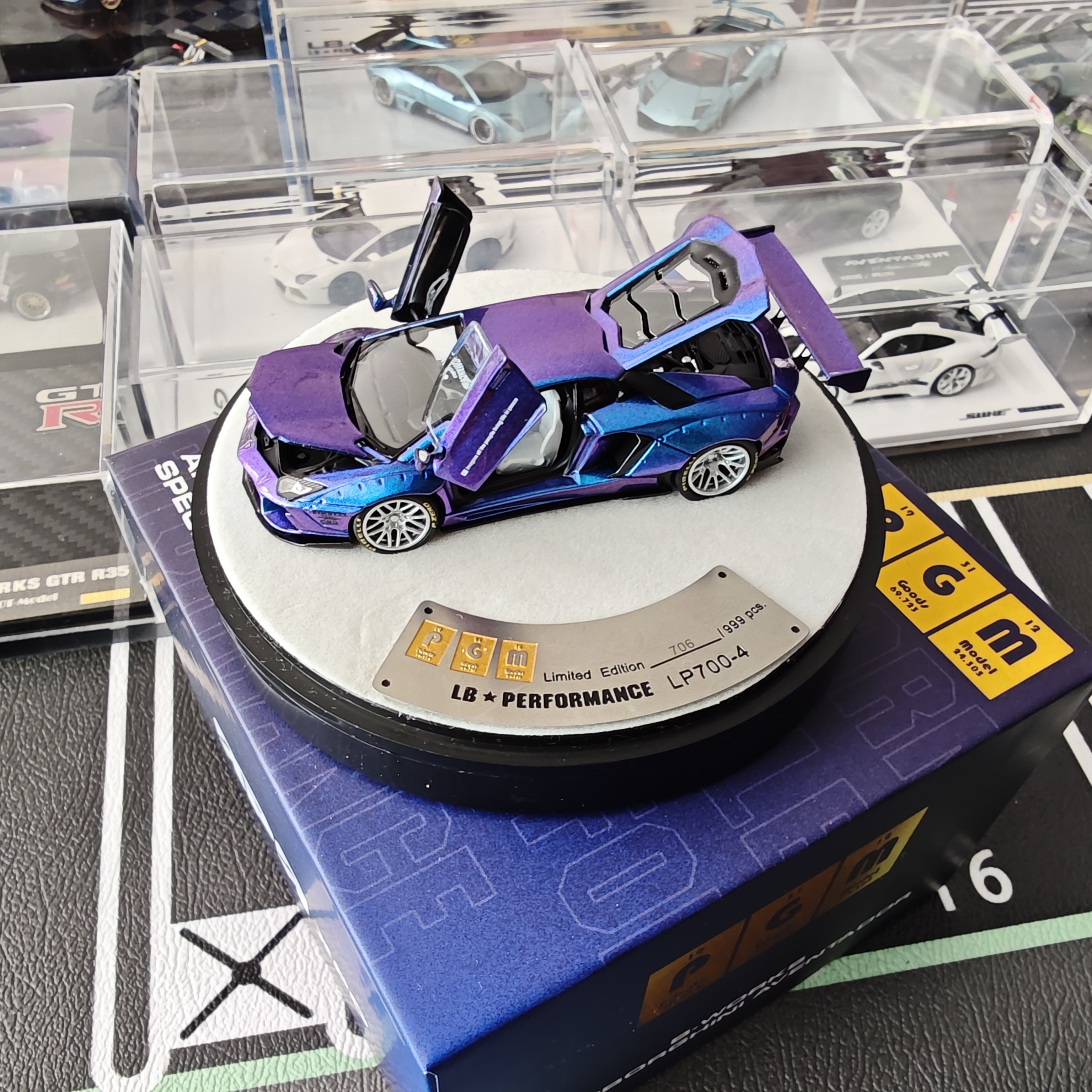 壹号潮玩:高端pgm1:64合金全开兰博基尼大牛佛山展会限定款
