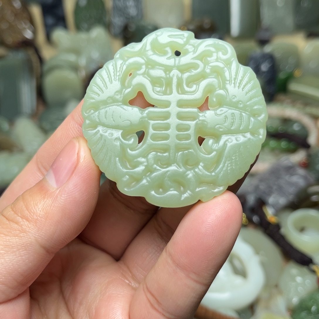 和田玉颈饰未镶嵌