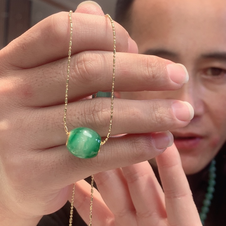 石英质玉未镶嵌手链卡14