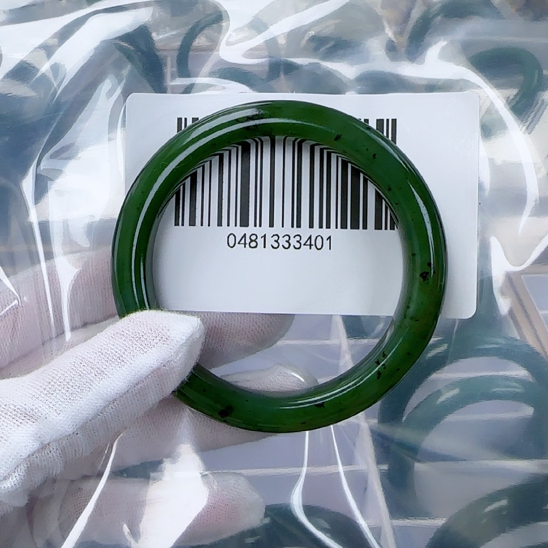 和田玉（碧玉）手镯未镶嵌56