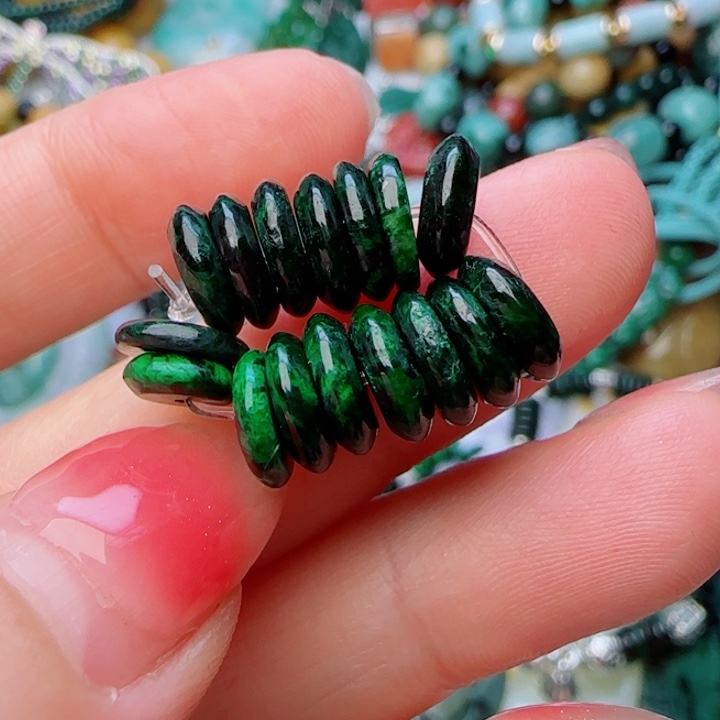 翡翠未镶嵌颈饰天然A货99