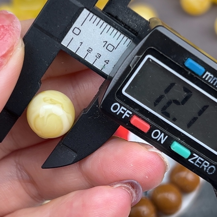 琥珀裸石未镶嵌微瑕1508