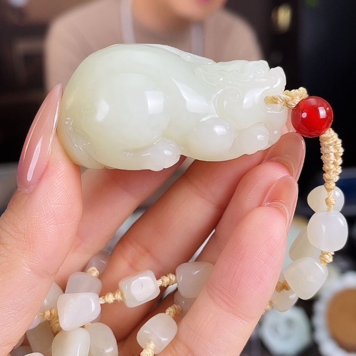 和田玉未镶嵌颈饰定制发货