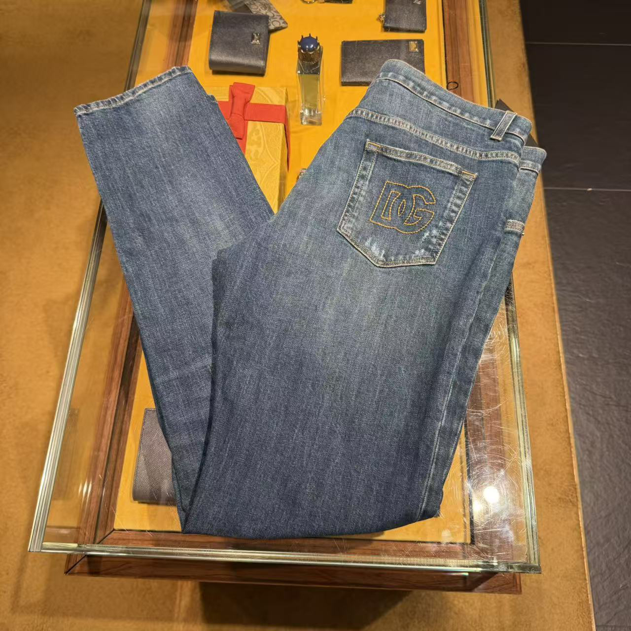 全新未使用D....G蓝色slim修身小直筒男士弹力潮流百搭牛仔裤