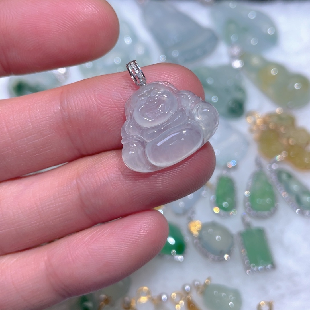 翡翠18K金镶嵌颈饰翡翠