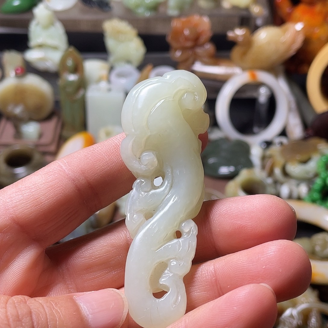 和田玉（糖玉）未镶嵌颈饰