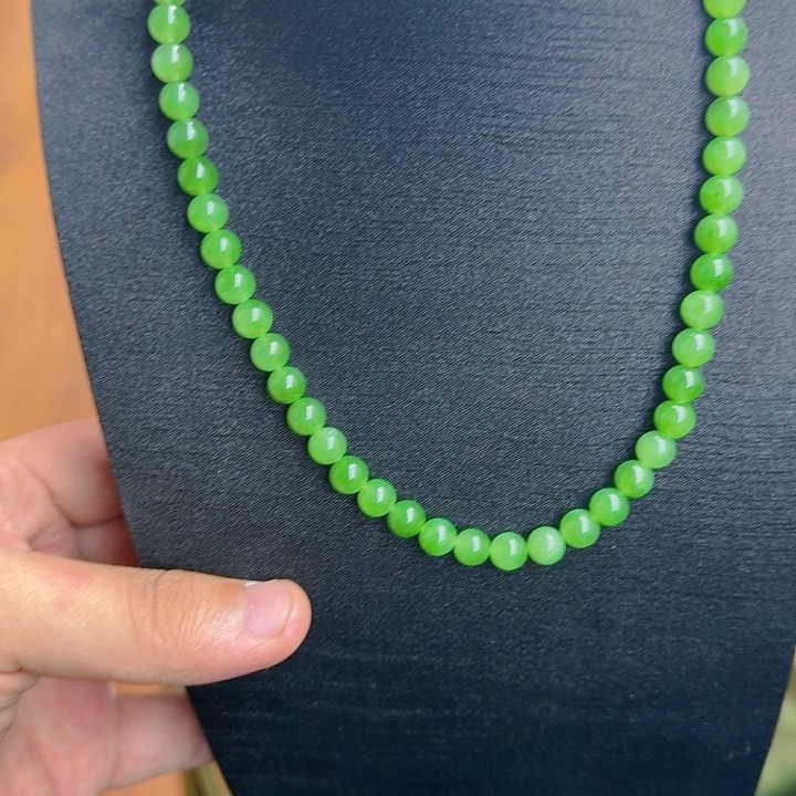 和田玉（碧玉）颈饰未镶嵌